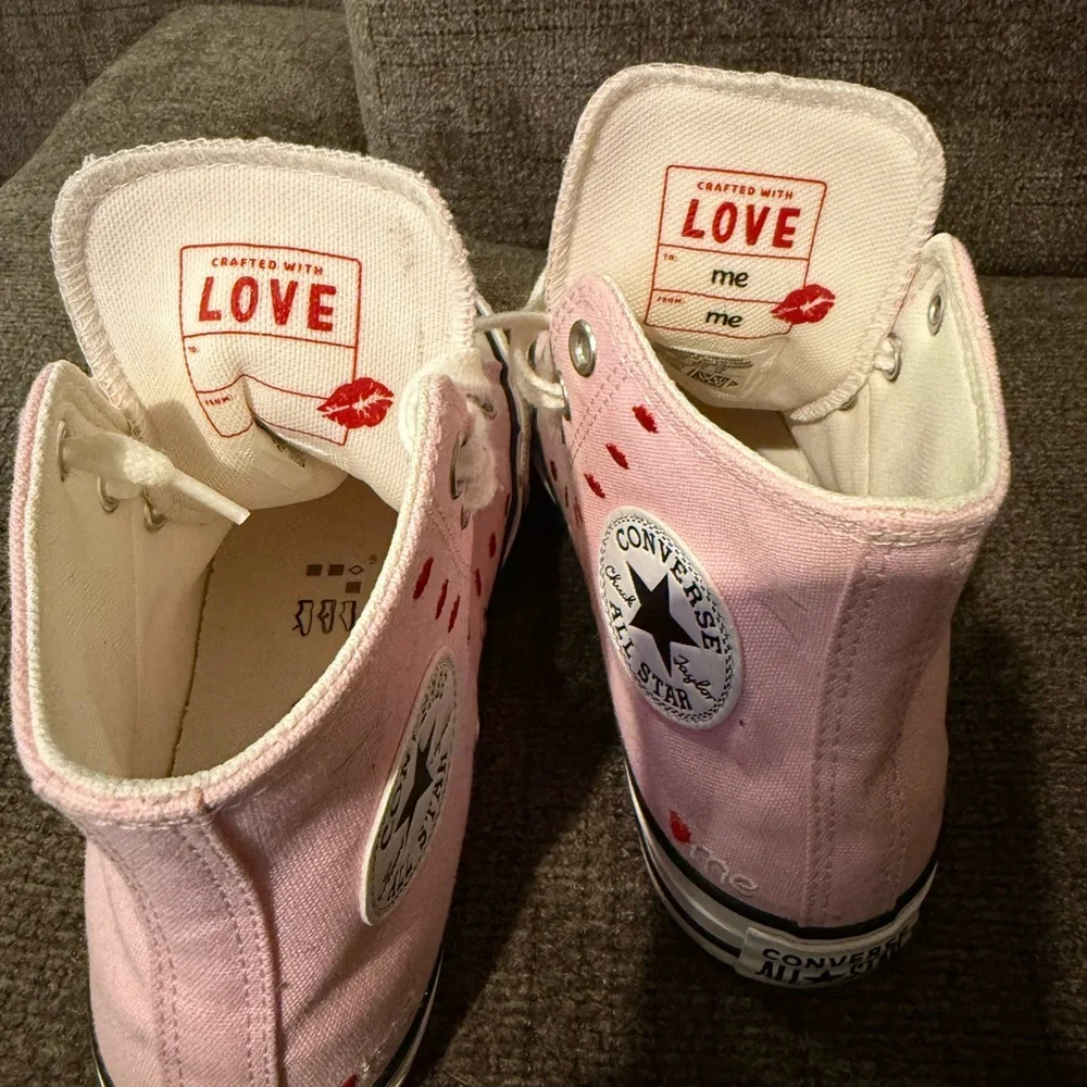 Converse Limited Edition Valentines hearts High-Top Sneakers - Picture 5 of 7
